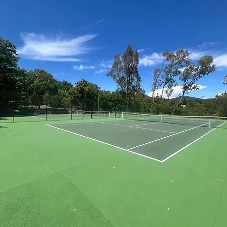 Les Restanques 3 étoiles 4 à 5 Pers 2143 *