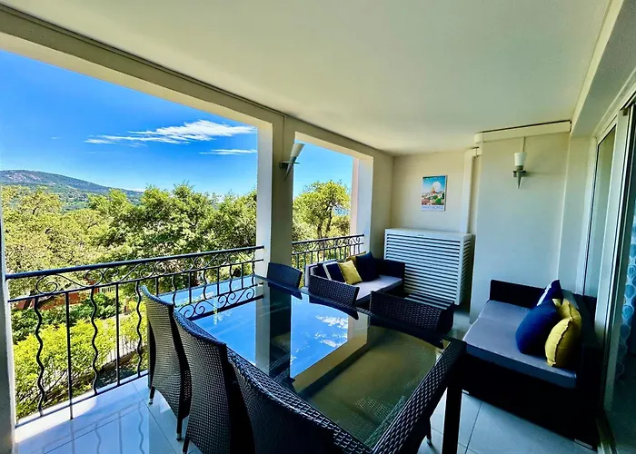 Les Restanques 3 Etoiles 4 A 5 Pers 2143 * Grimaud