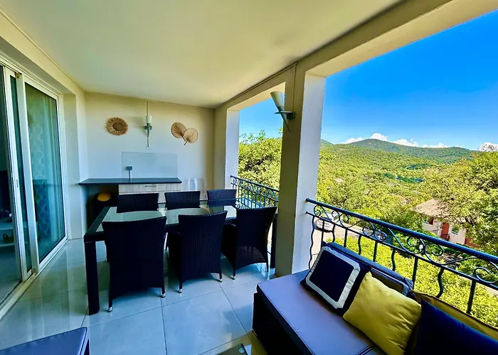 Les Restanques 3 étoiles 4 à 5 Pers 2143 Grimaud