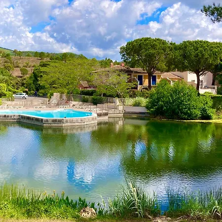 Les Restanques 3 Etoiles 4 A 5 Pers 2143 Grimaud