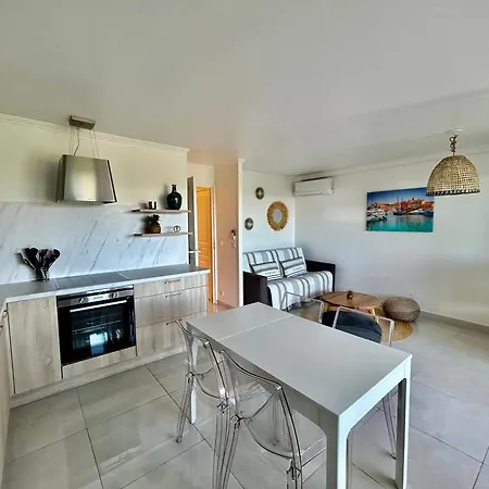 Les Restanques 3 Etoiles 4 A 5 Pers 2143 * Grimaud